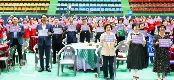 양성평등주간을 기념하는 행사가 8일 진안문예체육회관에서 열렸다.